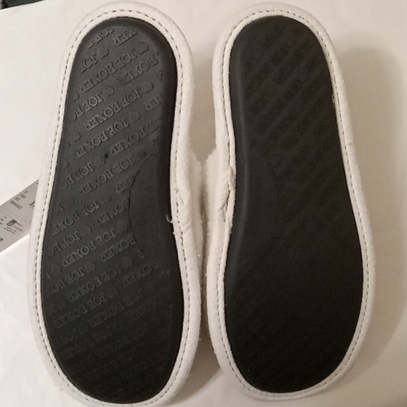 FREE WITH PURCHASE Joe Boxer slippers 6-7 - Picture 3 of 3